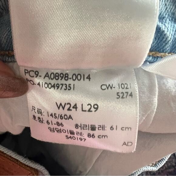 Levi's 70's High Slim Straight Jeans in Marin Hits Wash - Picture 10 of 10